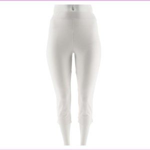 NWT WOMEN WITH CONTROL PETITE CONTOUR WAIST PULL-ON CAPRI PANTS WHITE PETITE XS